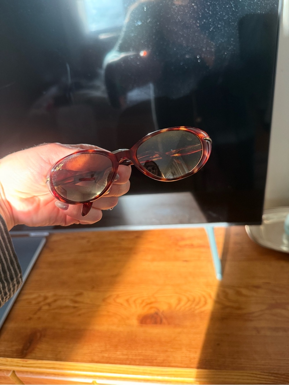 Maui Jim Tortoise Shell Oval Sunglasses with Brown Lenses